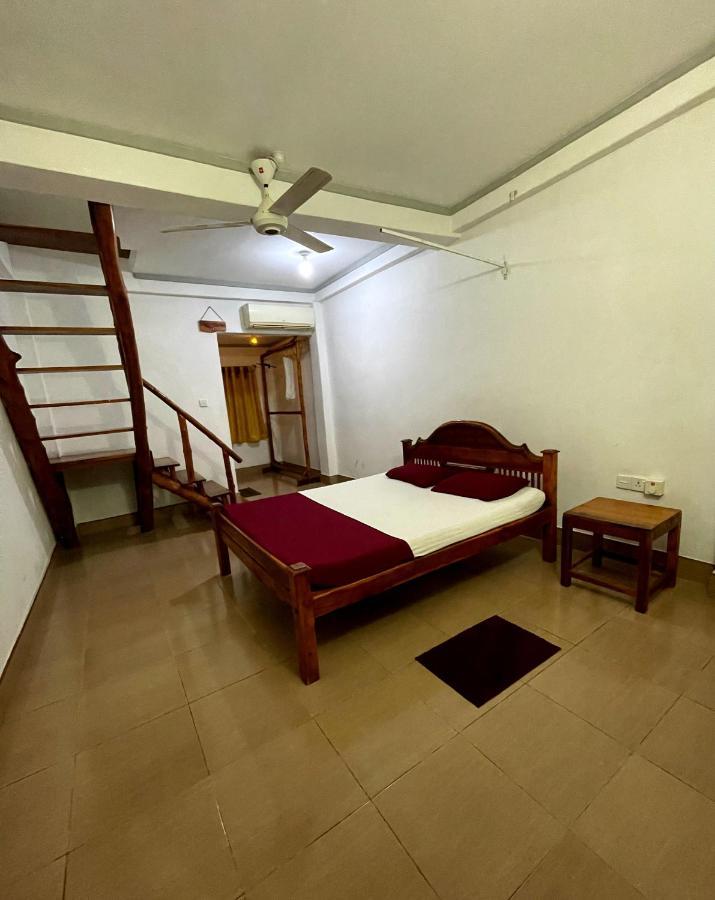 New Roy Guest House Kalkudah  Dış mekan fotoğraf