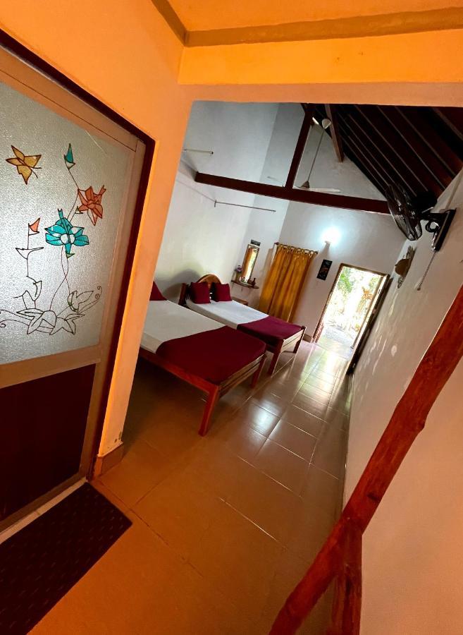 New Roy Guest House Kalkudah  Dış mekan fotoğraf