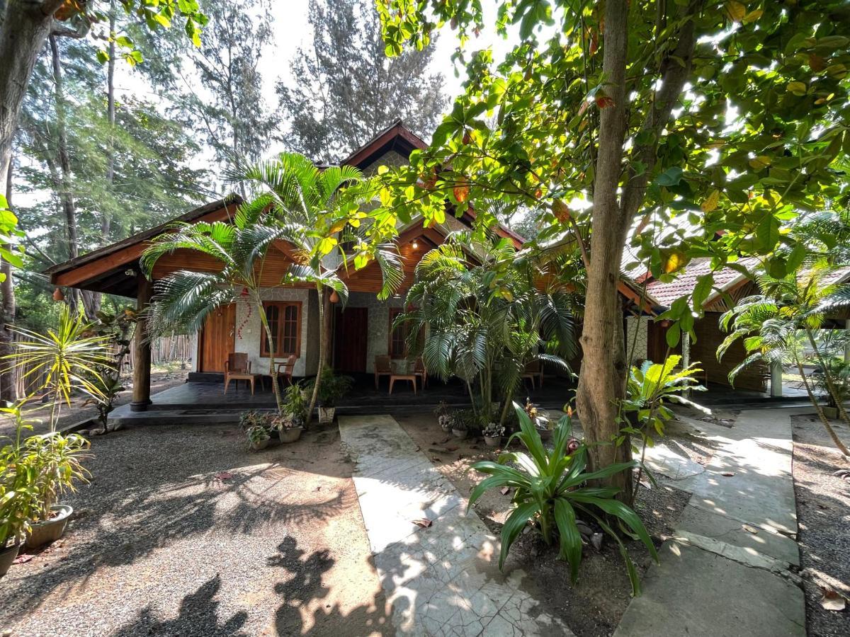 New Roy Guest House Kalkudah  Dış mekan fotoğraf